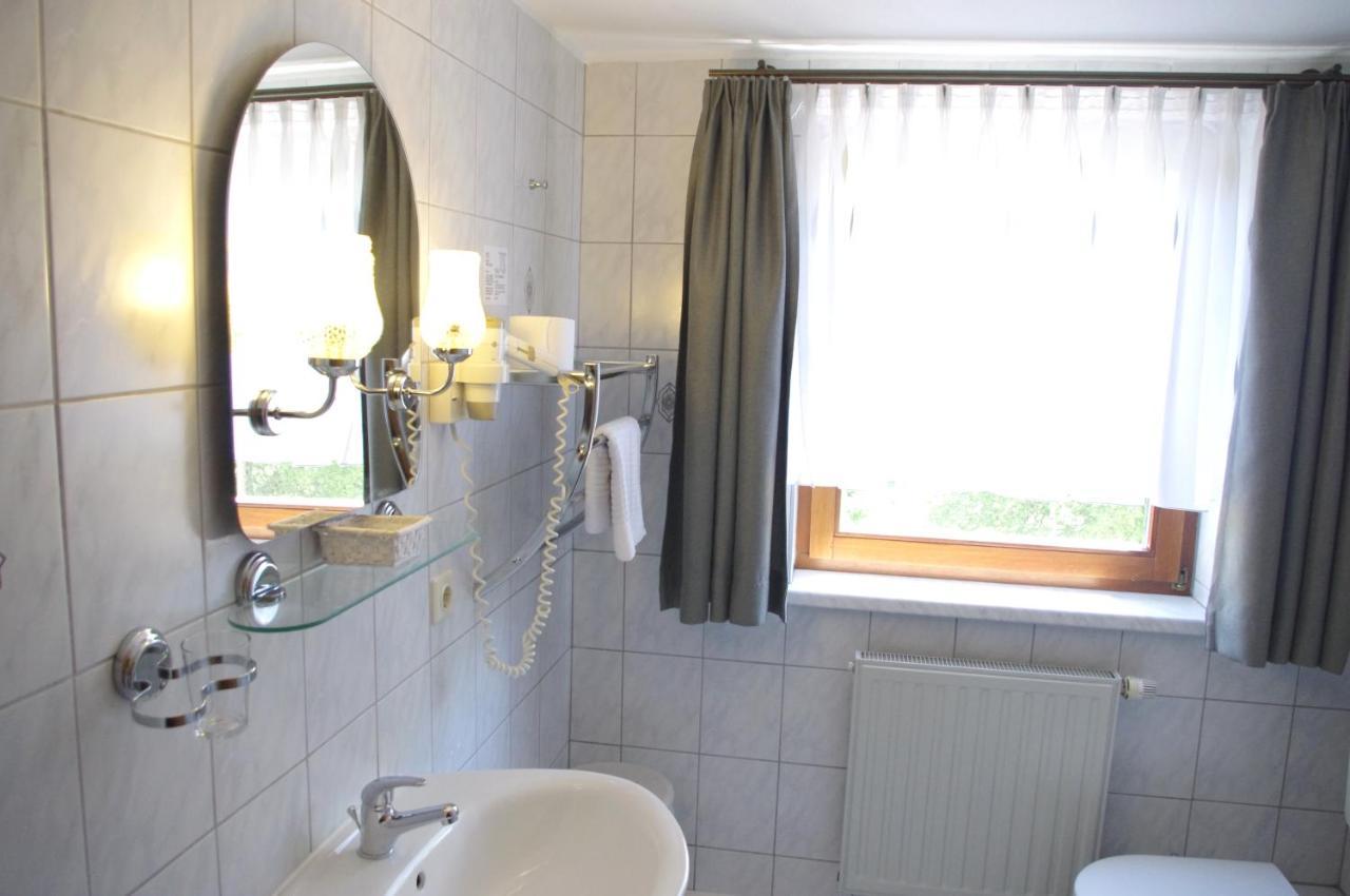 Hotel Gasthof Zum Walfisch Klingenthal Esterno foto